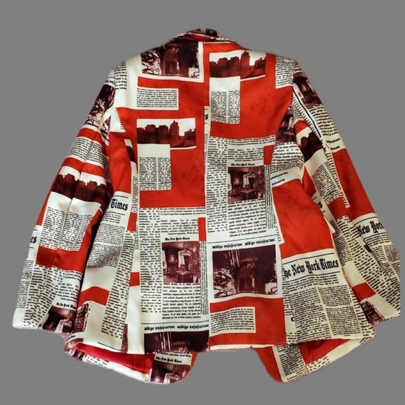 Chic Red and White Newspaper Print Blazer - Picture 3 of 10